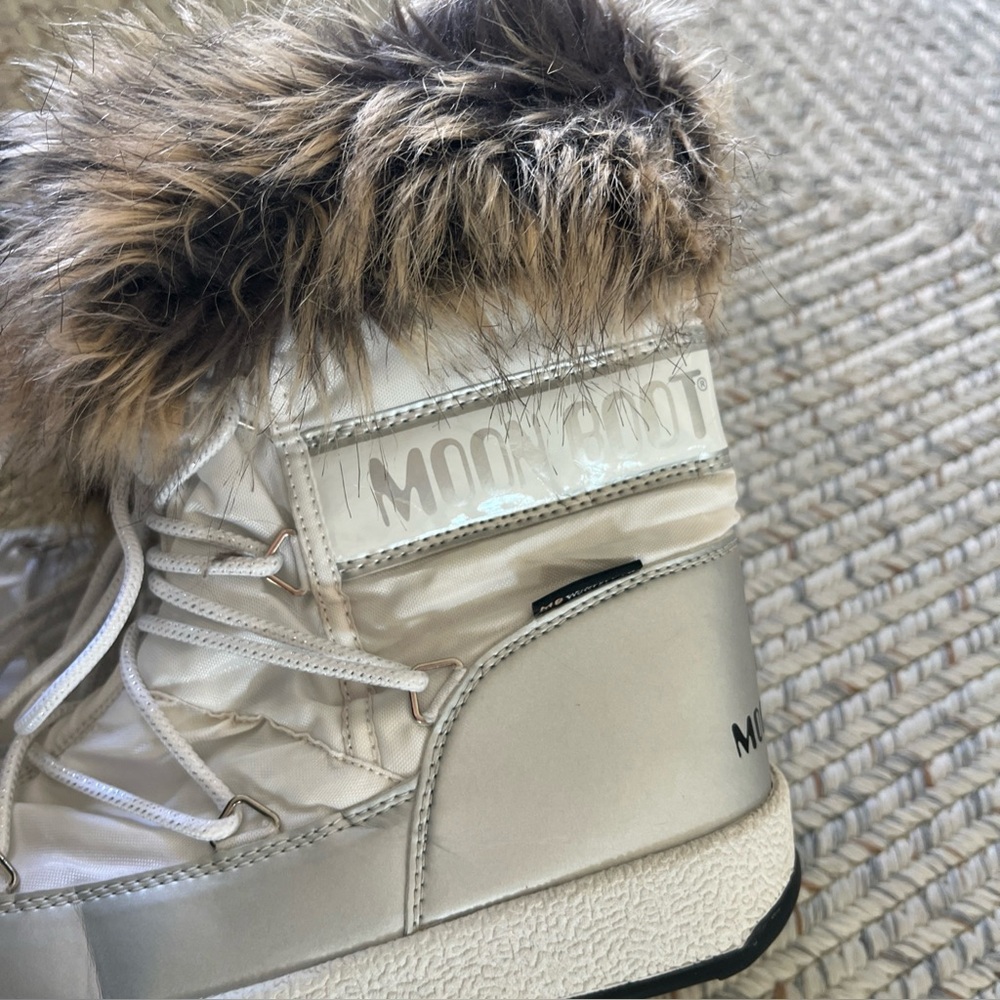 Moon Boot Monaco Low with Fur - Picture 3 of 7